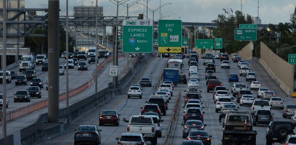 Una nueva ley en carreteras toma una drástica medida con los conductores de Florida