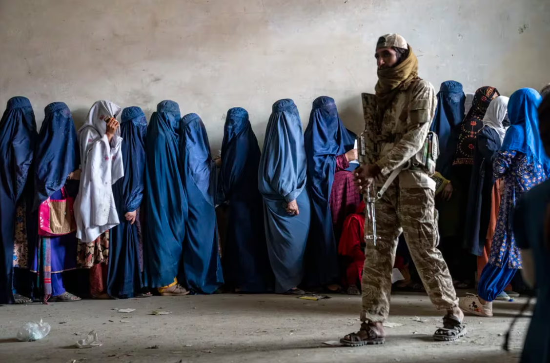 La ONU condena la ley talibán que silencia a las mujeres en Afganistán