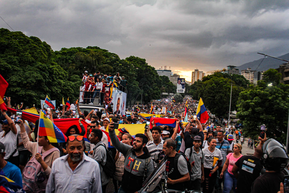 Liberan a los 12 opositores que fueron detenidos durante el primer día de la campaña electoral