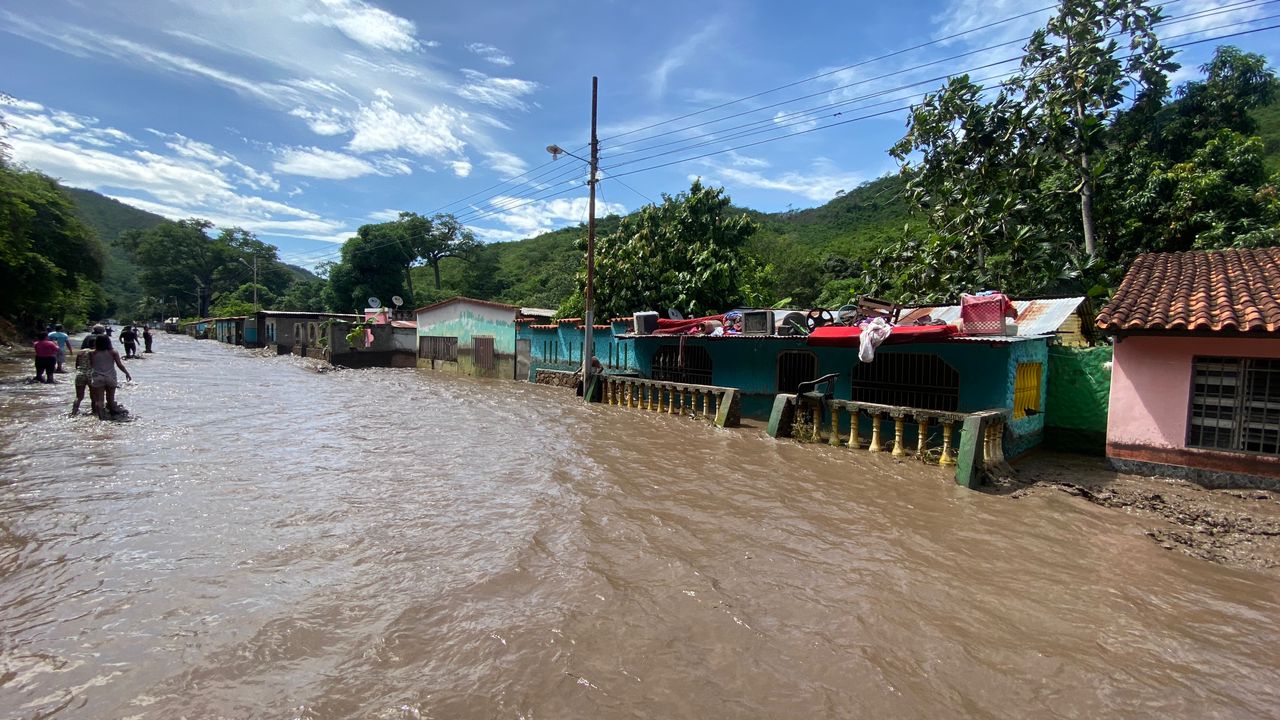 Pobladores de Cumanacoa siguen alerta ante posible nueva crecida del río Manzanares