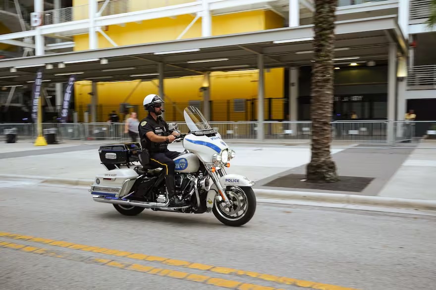 “No lo hagas”: autoridades endurecieron una prohibición en aeropuerto de Orlando