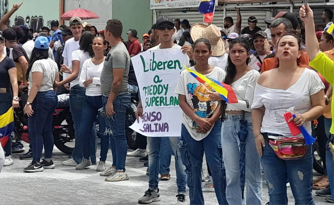 “Liberen a Freddy Superlano”: la petición de un jóven de Barinas en la asamblea de comanditos