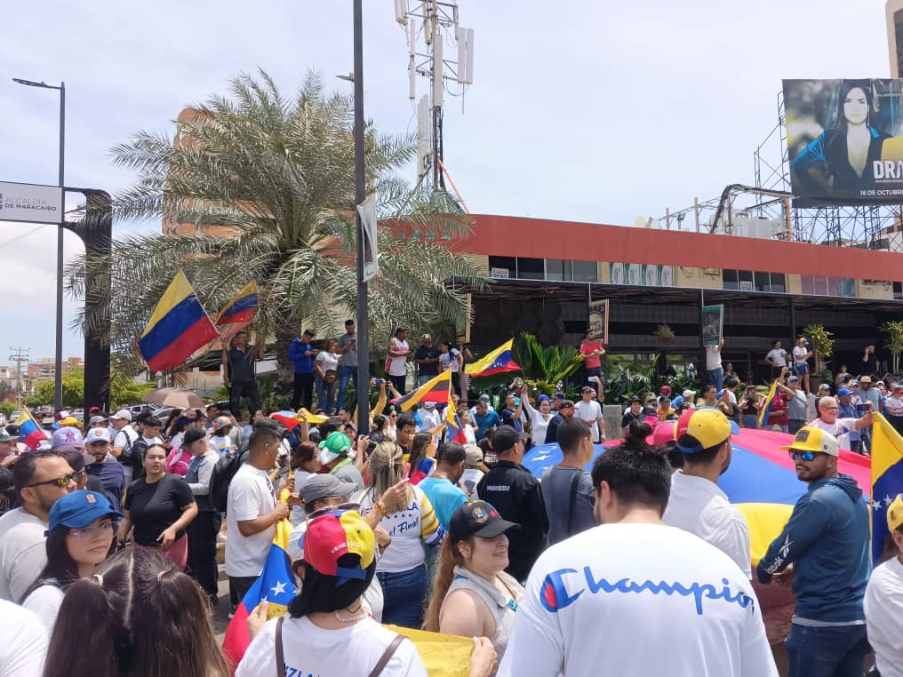 CNP denuncia acoso a periodistas durante manifestación en Maracaibo