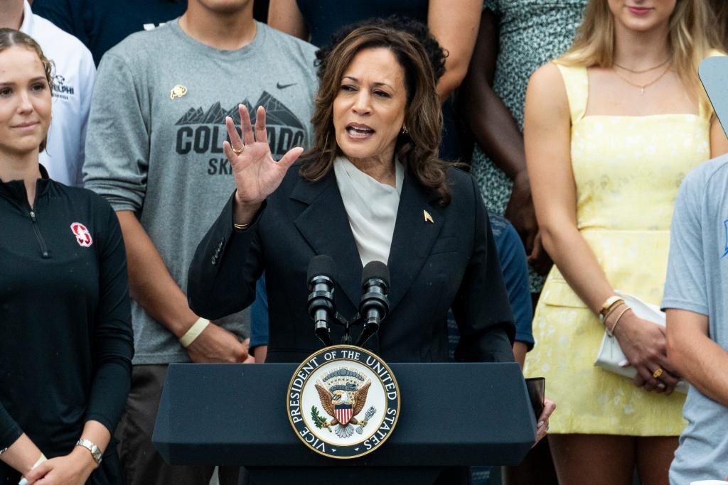 Kamala Harris consigue apoyo de más de la mitad de los delegados demócratas necesarios para la nominación