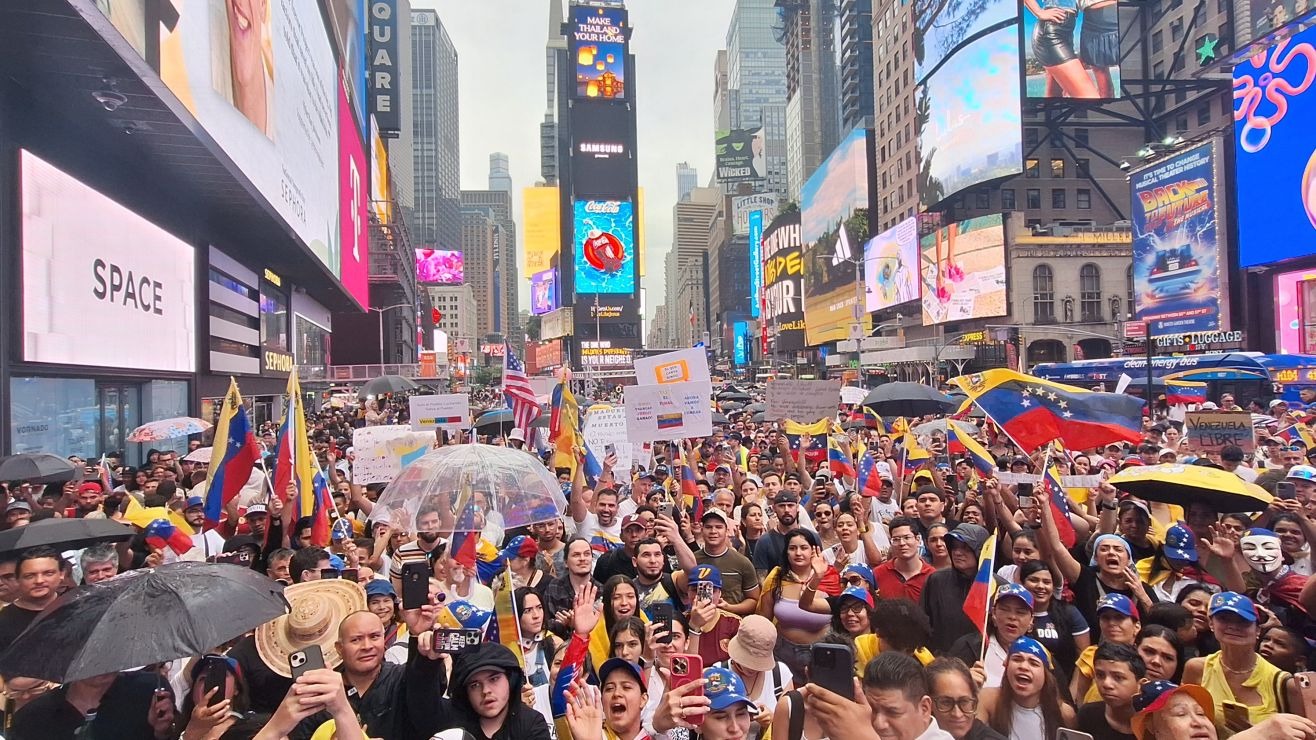 FOTOS: Venezolanos en Nueva York salieron a las calles “por la verdad” y contra el fraude electoral