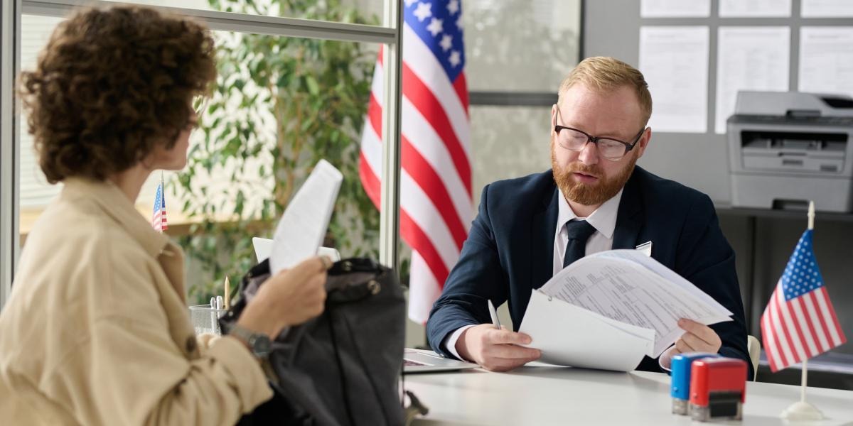 Fue a una entrevista de trabajo en Texas y no pudo creer el motivo por el que la rechazaron (VIDEO)