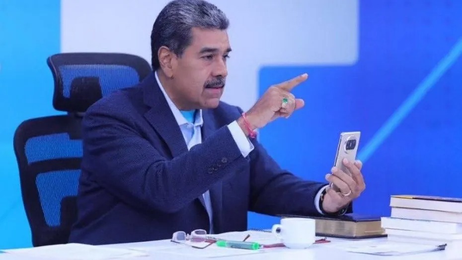 El País: Redes sociales y mensajería, los venezolanos buscan alternativas a la censura informativa