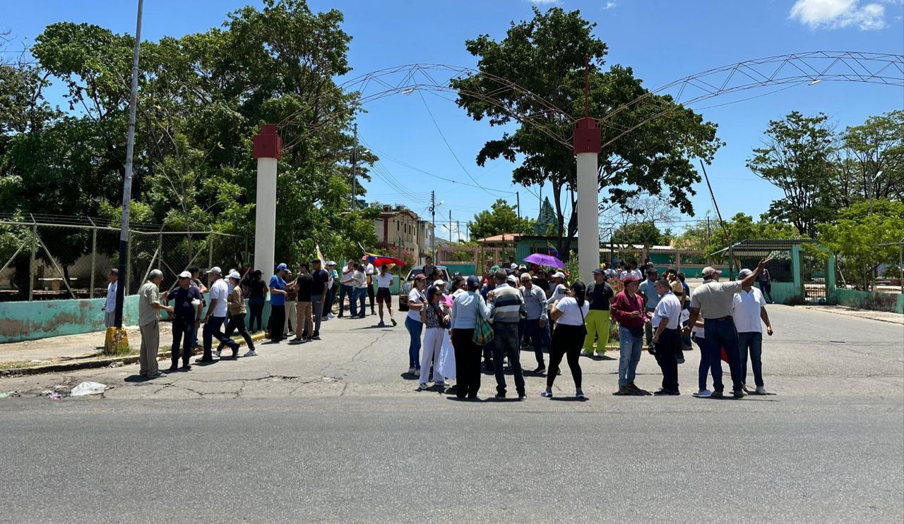 “Exigimos la publicación de las actas”: Opositores se movilizaron en Sucre este #28Ago