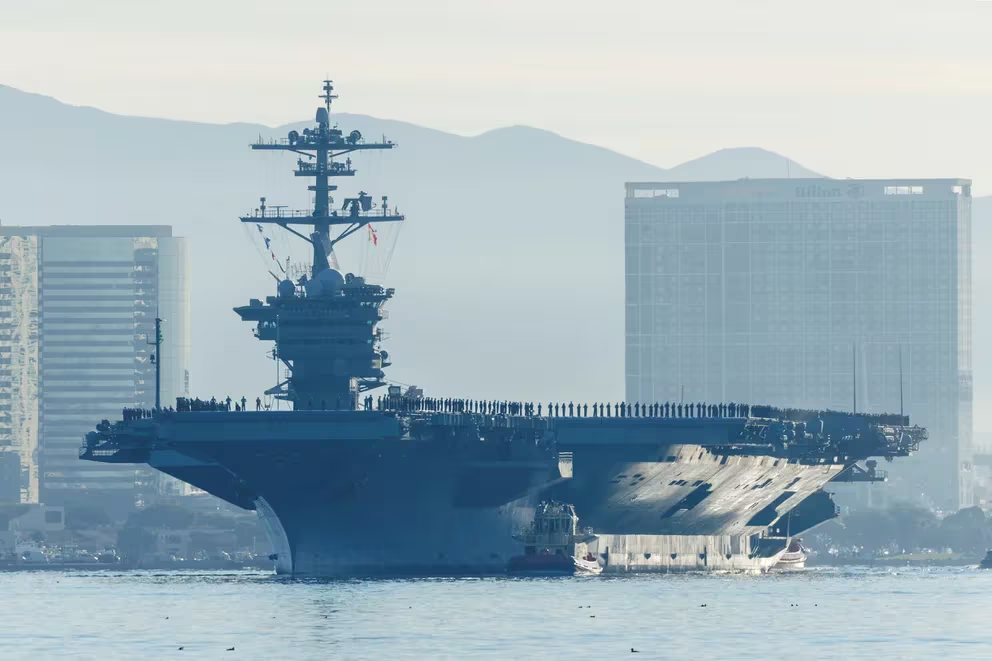 Portaaviones estadounidense “USS Abraham Lincoln” llegó a Medio Oriente en plena tensión entre Irán e Israel