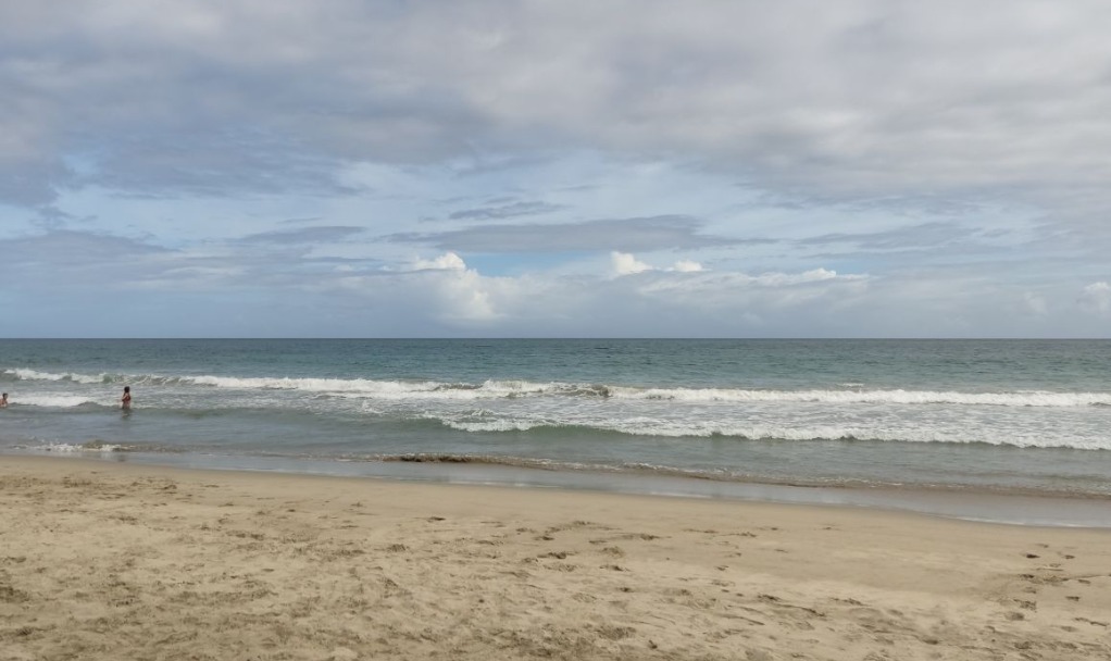 Un rayo acabó con la vida de un joven en playa de Vargas