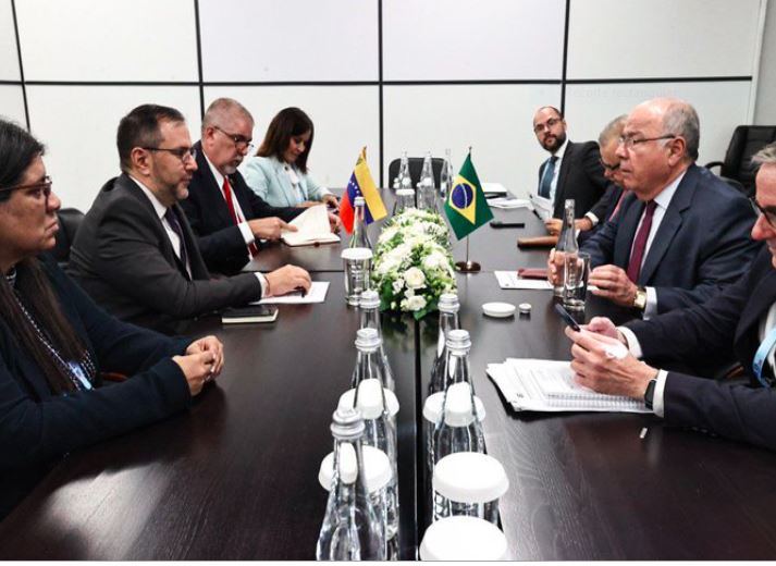 Yván Gil se reunió con canciller de Brasil para tratar “relaciones bilaterales”