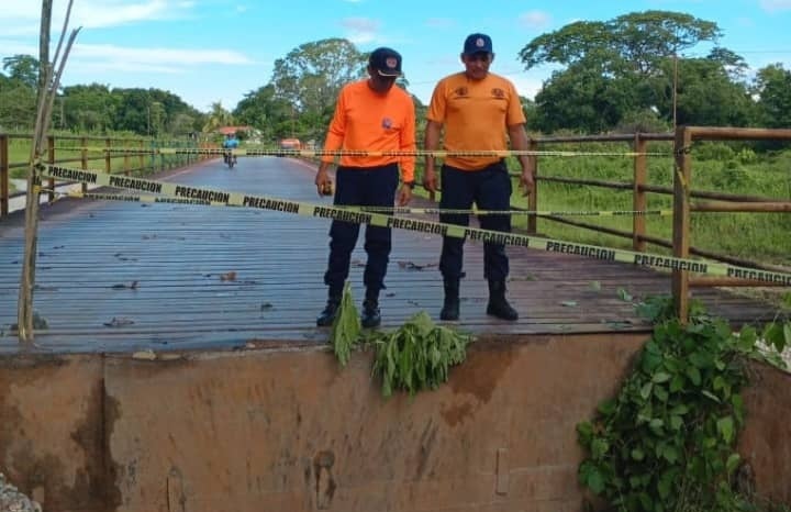 Colapsó puente en El Purgatorio y la vialidad de El Pescado sufrió con las lluvias en Barinas