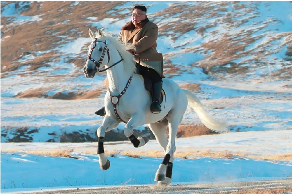 Kim Jong Un le entrega a Putin armamento norcoreano y recibe a cambio… 24 caballos