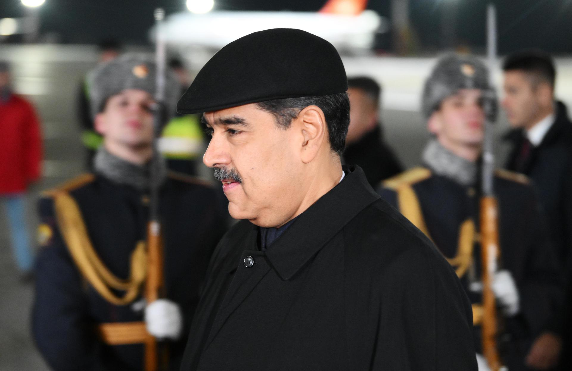 El País: La soledad de Nicolás Maduro