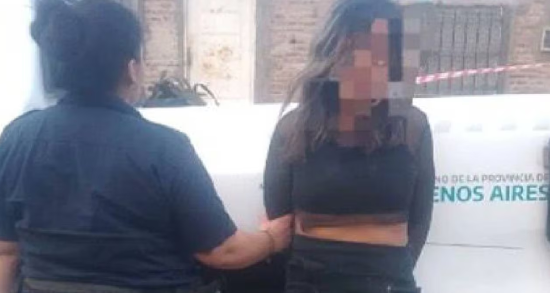 Mujer le quitó la vida a su novio por saludar a otra joven en la calle