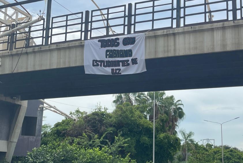 Estudiantes de LUZ piden justicia y una oración para estudiante atropellada en Maracaibo