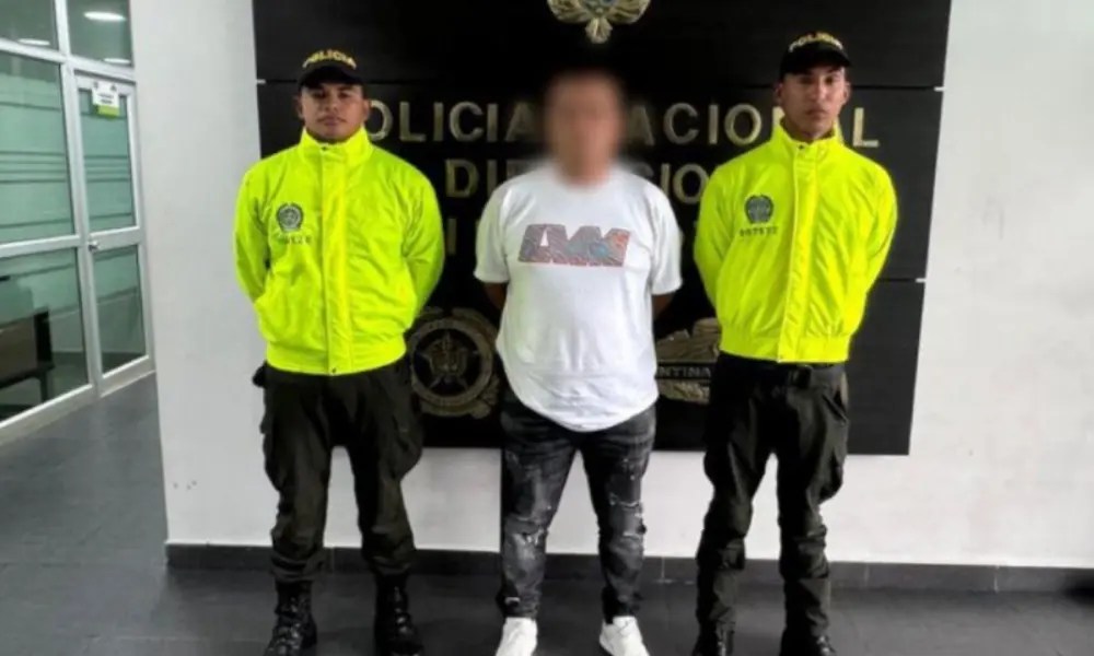 Detienen al primo del jefe del Clan del Golfo, acusado de narcotráfico, en Colombia