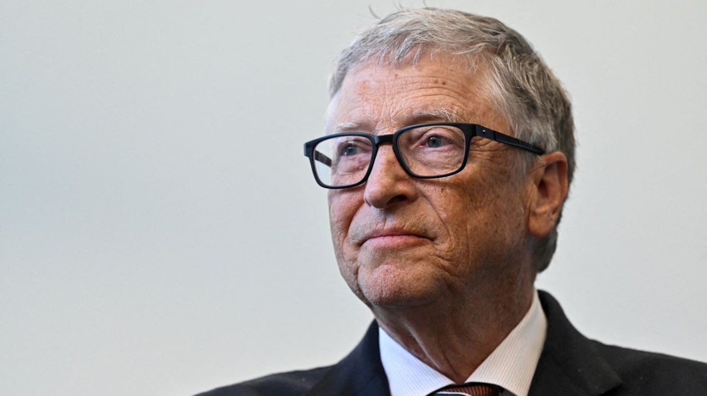 Bill Gates sale del top 10 de los hombres más ricos del mundo por primera vez en 33 años