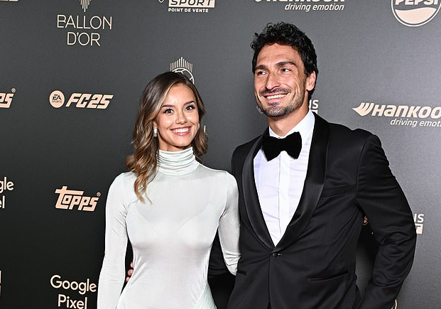 Nicola, la despampanante novia de Mats Hummels que acaparó miradas en la gala del Balón de Oro