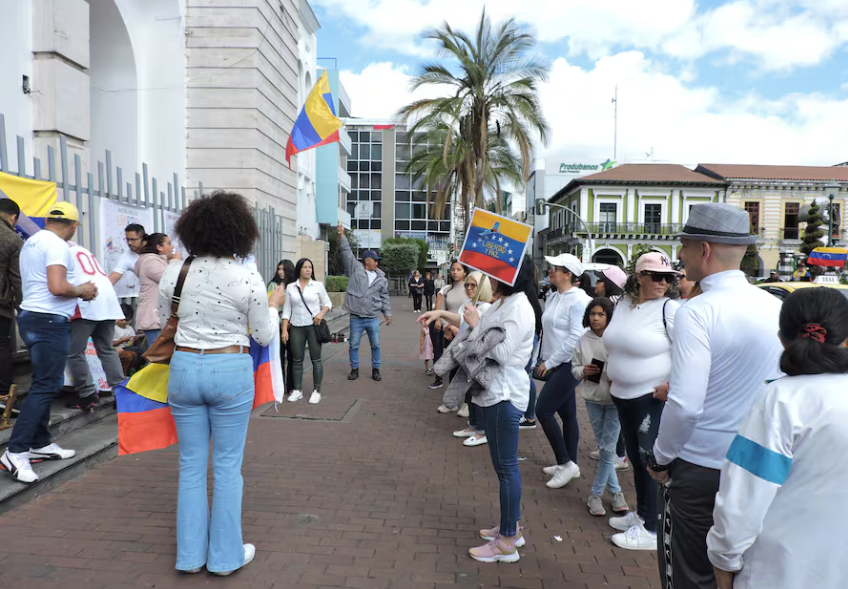 Venezuelan diaspora weaves support and complaints networks from Portugal to Greece and Norway