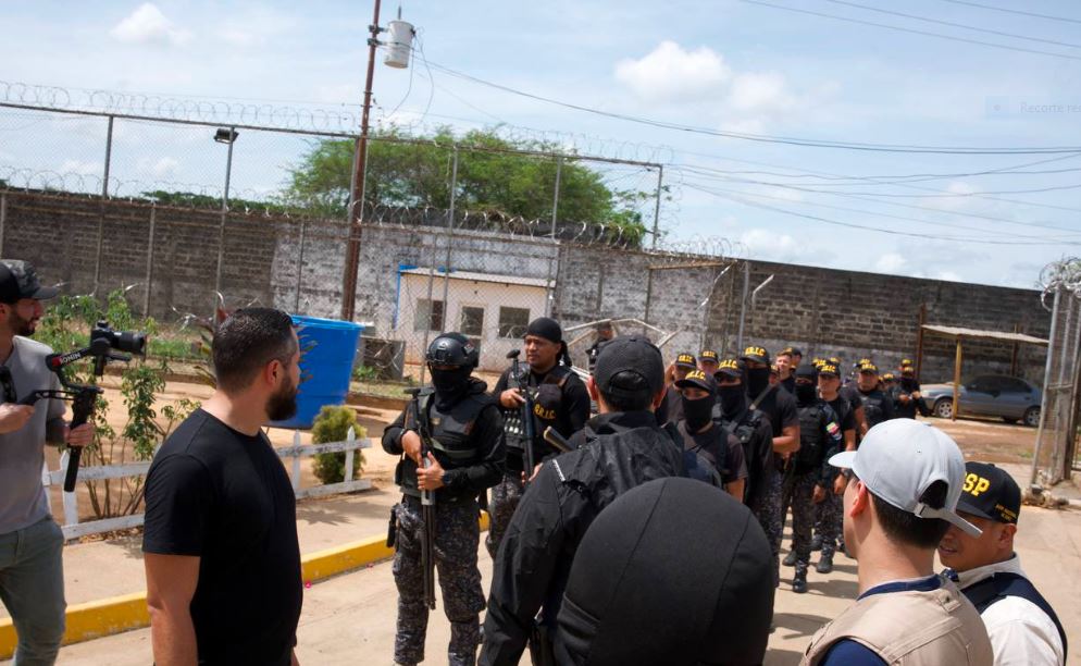 Desmantelan red operada por pranes desde cárcel de El Dorado