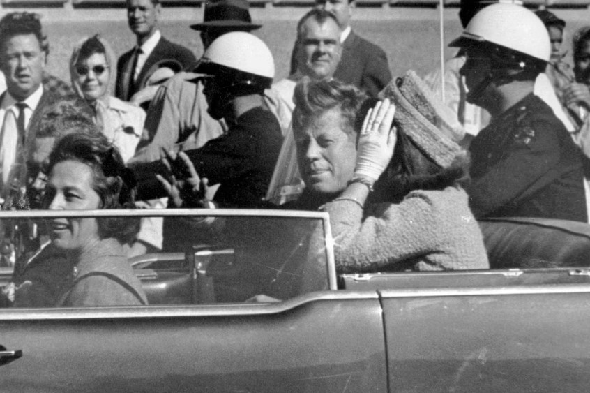 El asesinato de Kennedy y las suspicacias que perduran: decenas de teorías conspirativas, un informe fallido y ninguna verdad