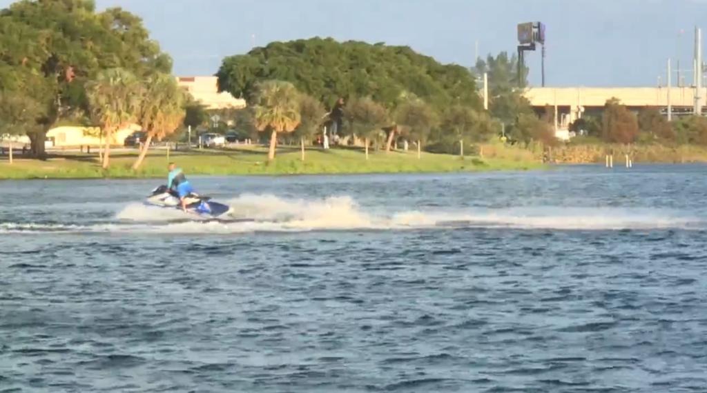 Hélice de un barco mató a una niña de 11 años tras caer en un lago de Florida