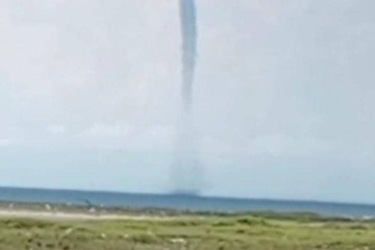 VIDEOS: Tromba marina sorprendió a habitantes de Adícora, en Falcón