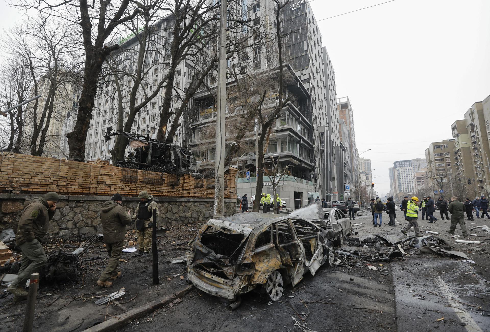 Las embajadas de Argentina y Portugal en Kiev sufrieron daños por otra ola de ataques rusos