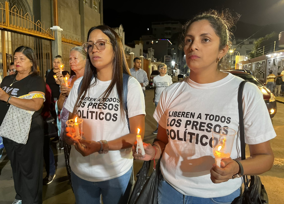 FOTOS: familiares y activistas realizaron caminata por la libertad para una Navidad sin presos políticos