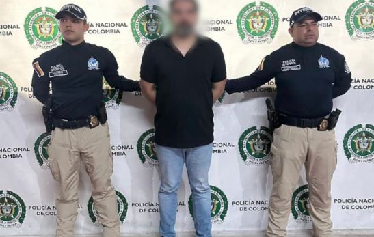 Cirujano mexicano simulaba ser vendedor de arepas en Colombia para no ser arrestado por abuso sexual