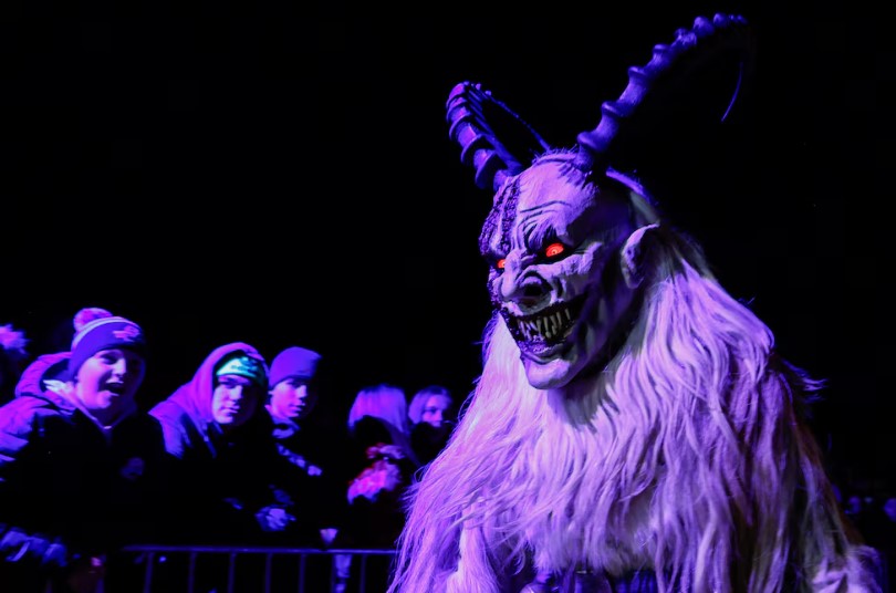 Qué es Krampus, la bestia mítica navideña que nació de una tradición alemana