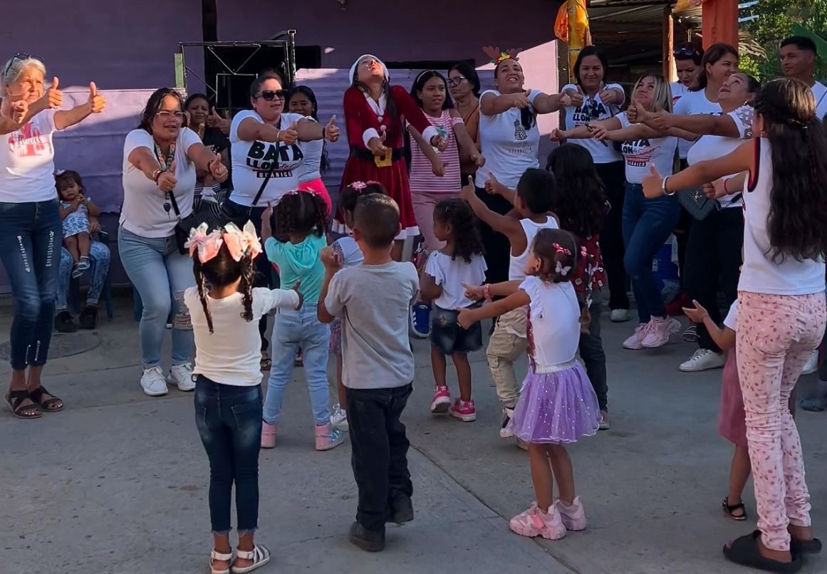 Un “Batallón de Amor” dibujó sonrisas en niños de San Juan de los Morros