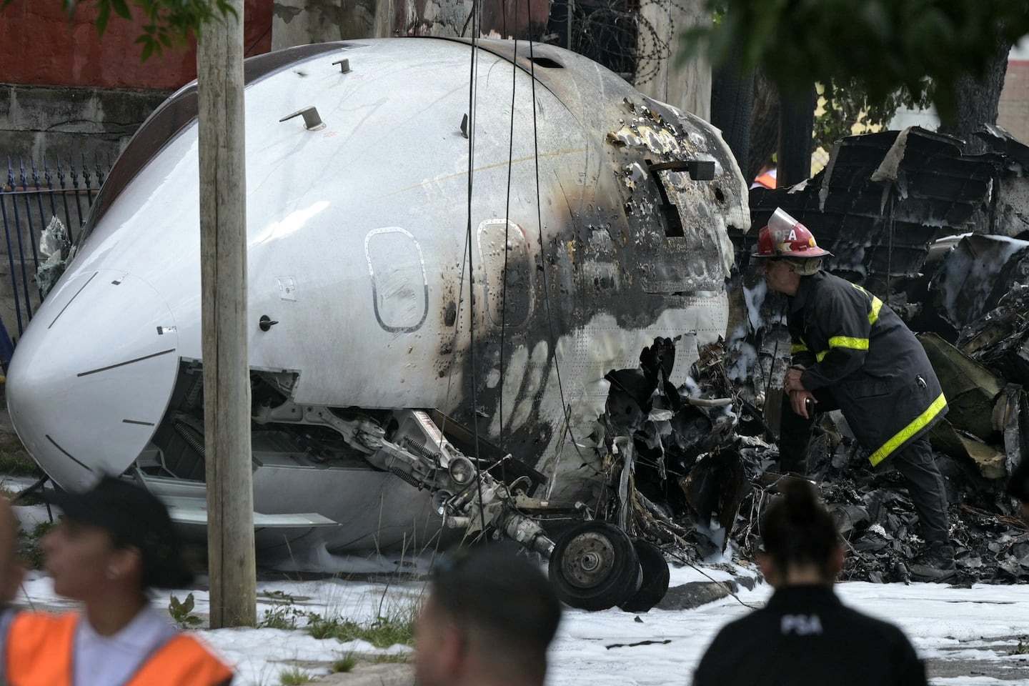 Se conoció cuál fue la última reacción de los pilotos del avión que se estrelló en Argentina