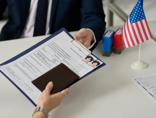 La visa americana que el Servicio de Migración aprueba más lento, según la IA