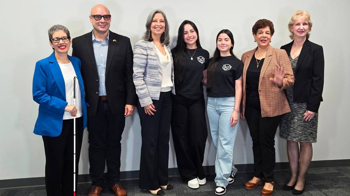 Lanzan programa de becas para estudiantes de este centro universitario en Doral